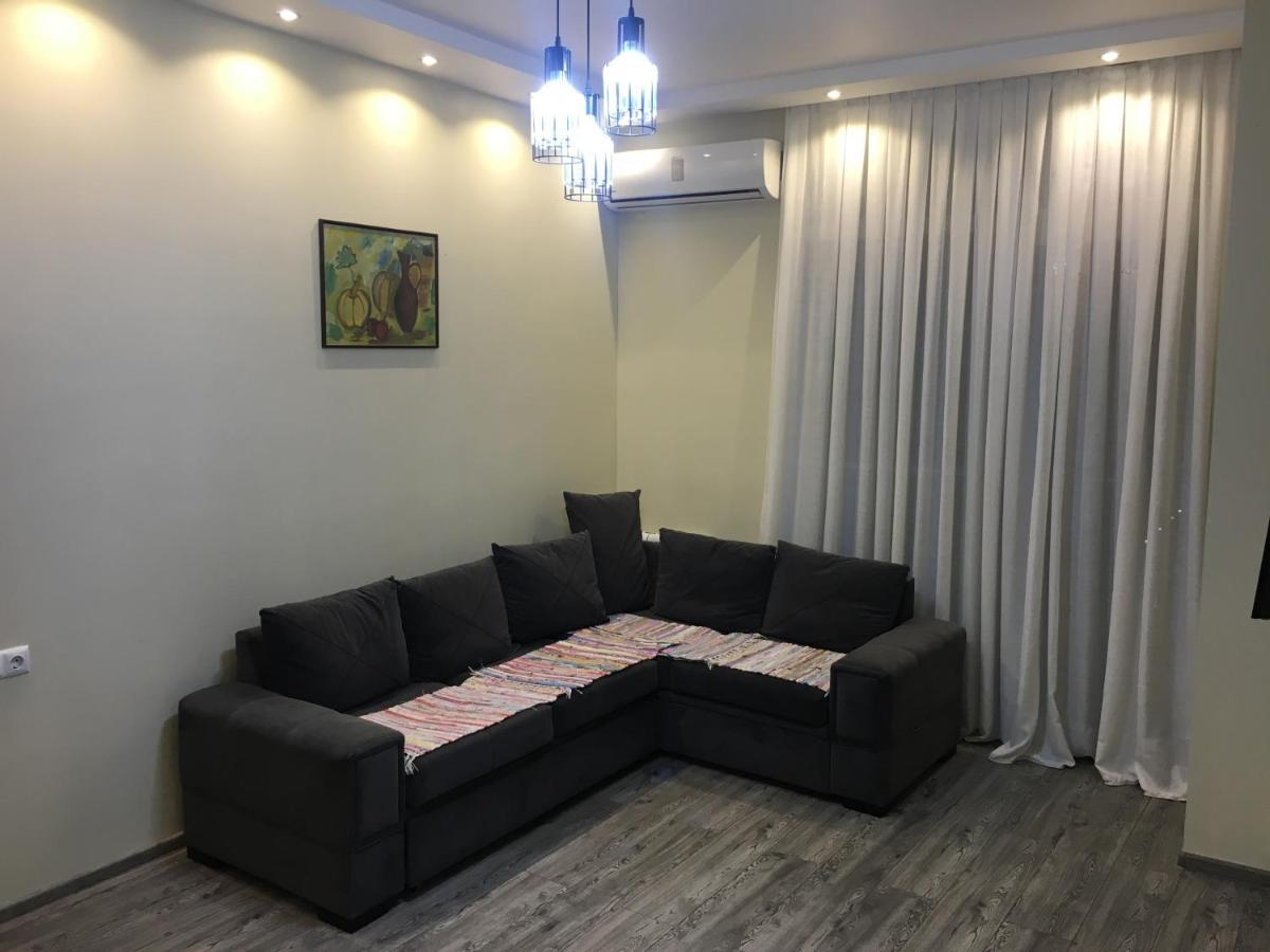 Apartment On Khimshiashvili 11A Batumi Exterior foto